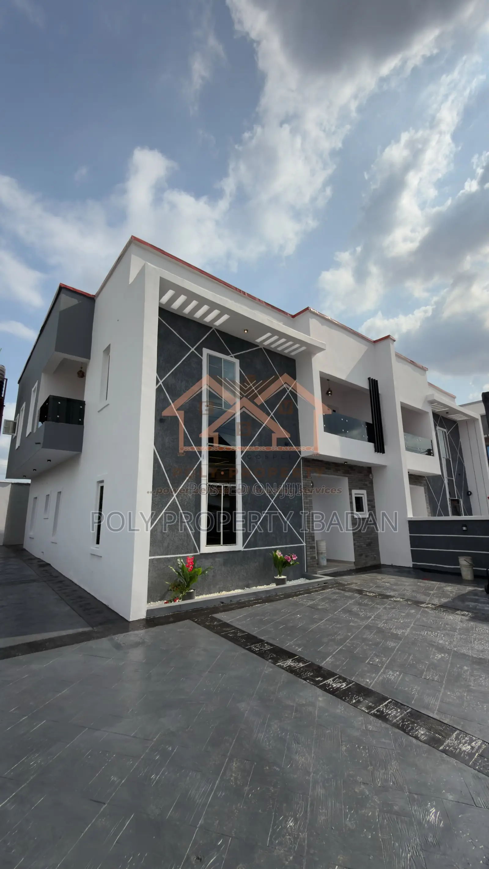 3bdrm Duplex in Rayfield ,, Ibadan for sale