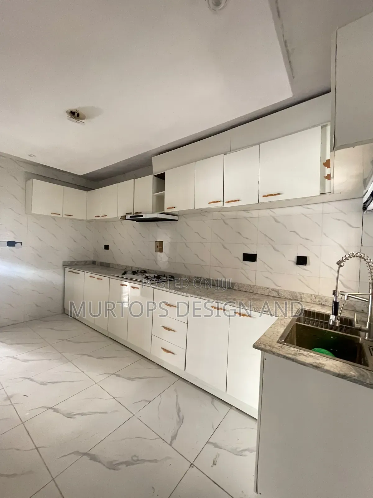 3bdrm Townhouse / Terrace in Ikate for rent