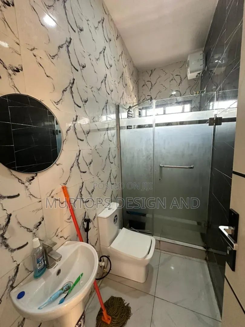 3bdrm Townhouse / Terrace in Ikota Gra for rent