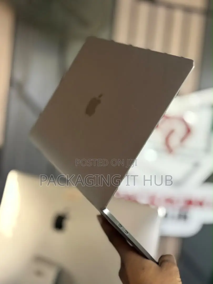 Laptop Apple MacBook 2016 8GB Intel Core i5 SSHD (Hybrid) 256GB