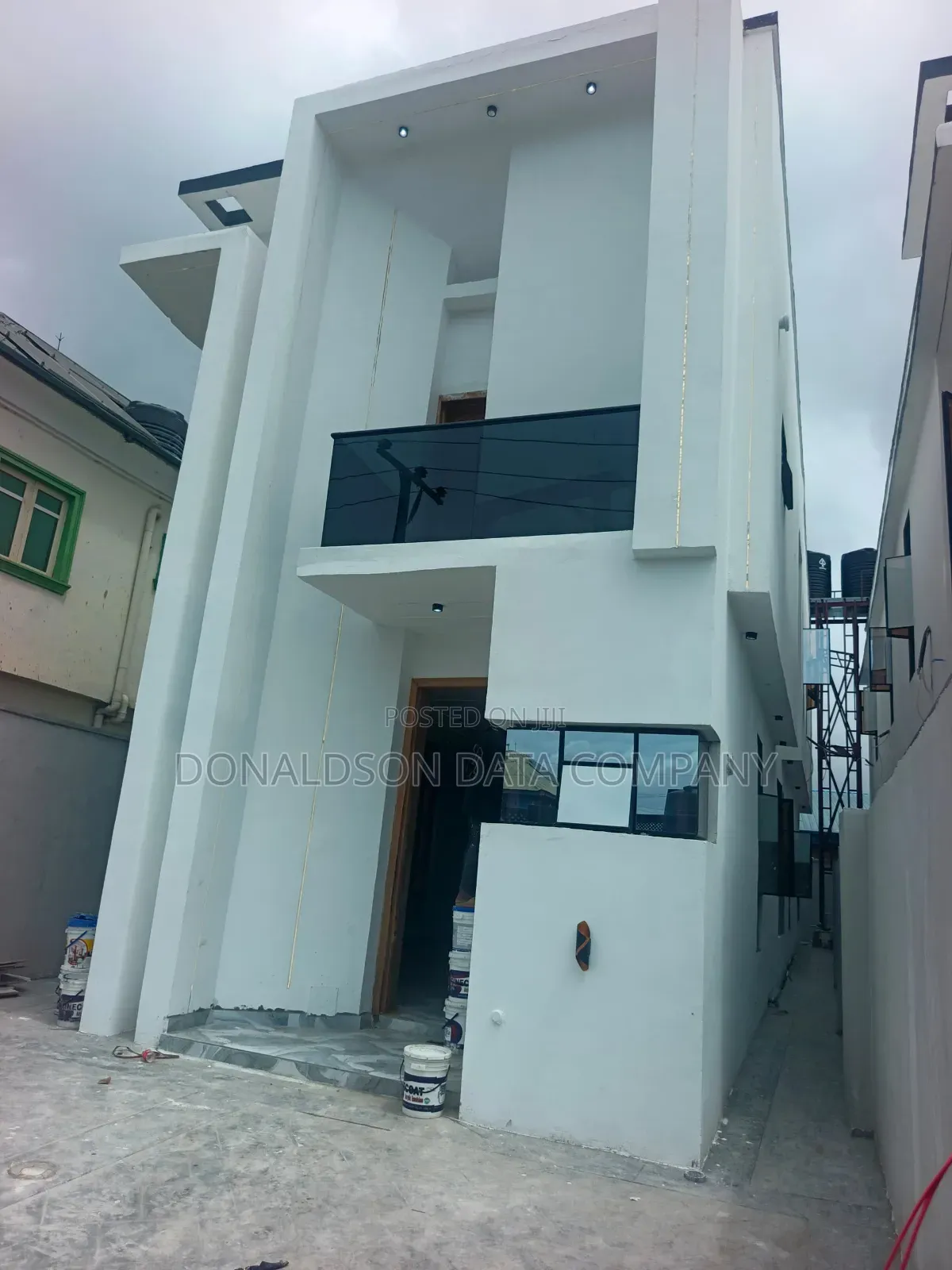 4bdrm Duplex in Opposite Maplewood, Pen Cinema for sale