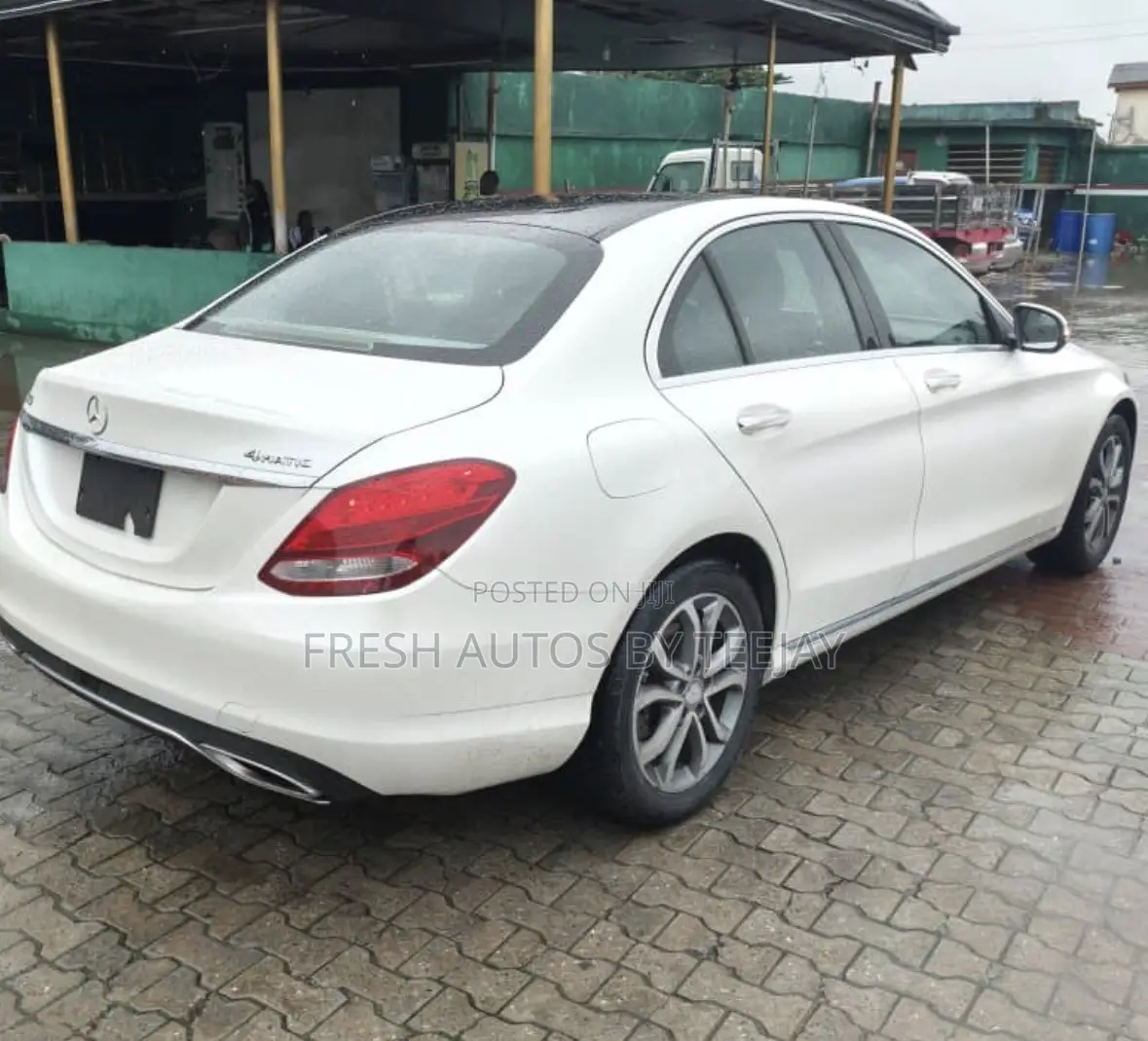 Mercedes-Benz C300 Sport 4Matic Sedan AWD (2.0L 4cyll 7A) 2016 White