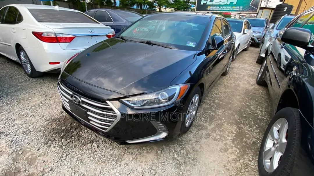Hyundai Elantra 2017 Black