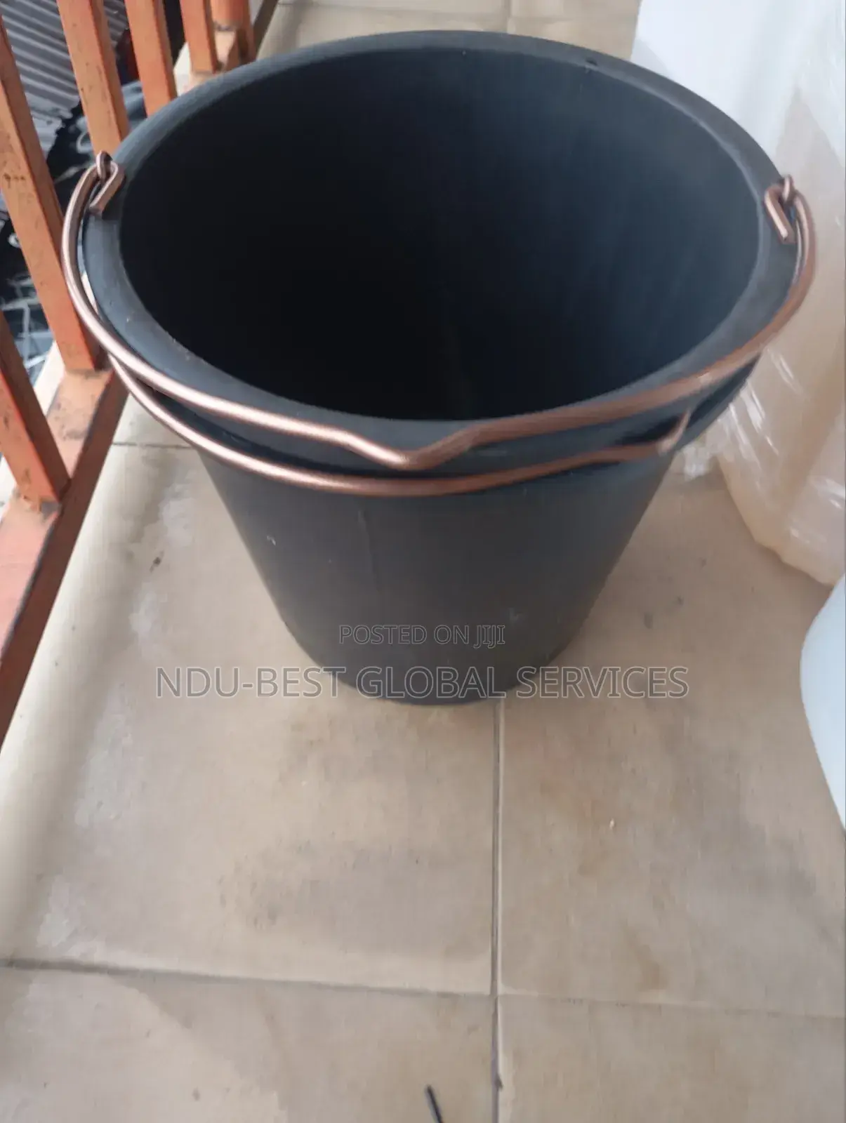 20 Litres of Neoprene Rubber Bucket /