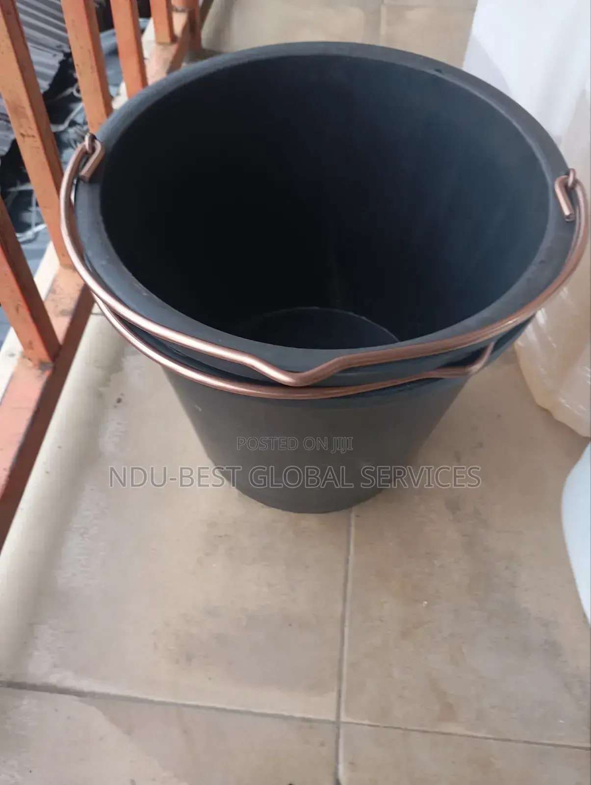 20 Litres of Neoprene Rubber Bucket /