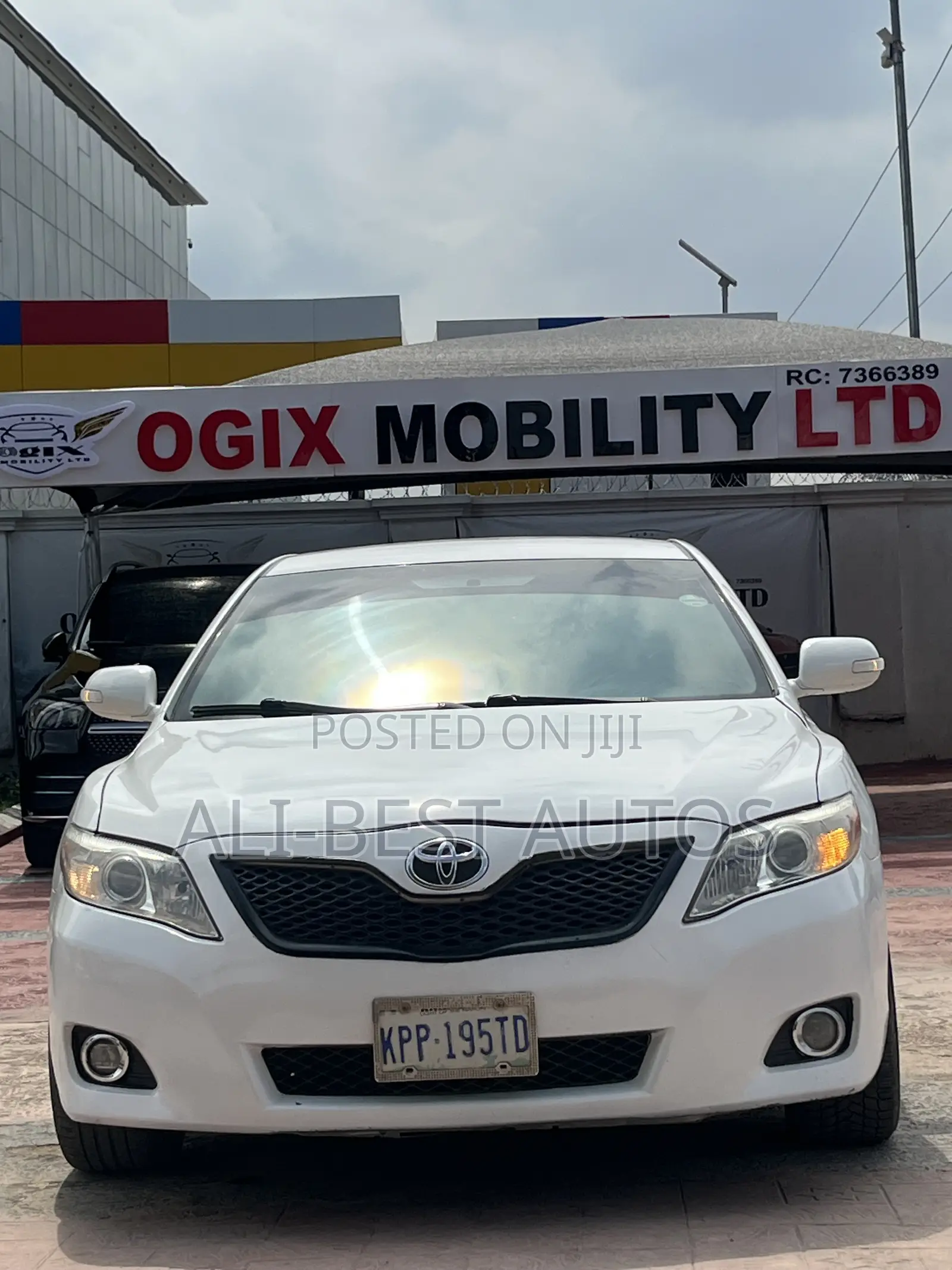 Toyota Camry 2010 White