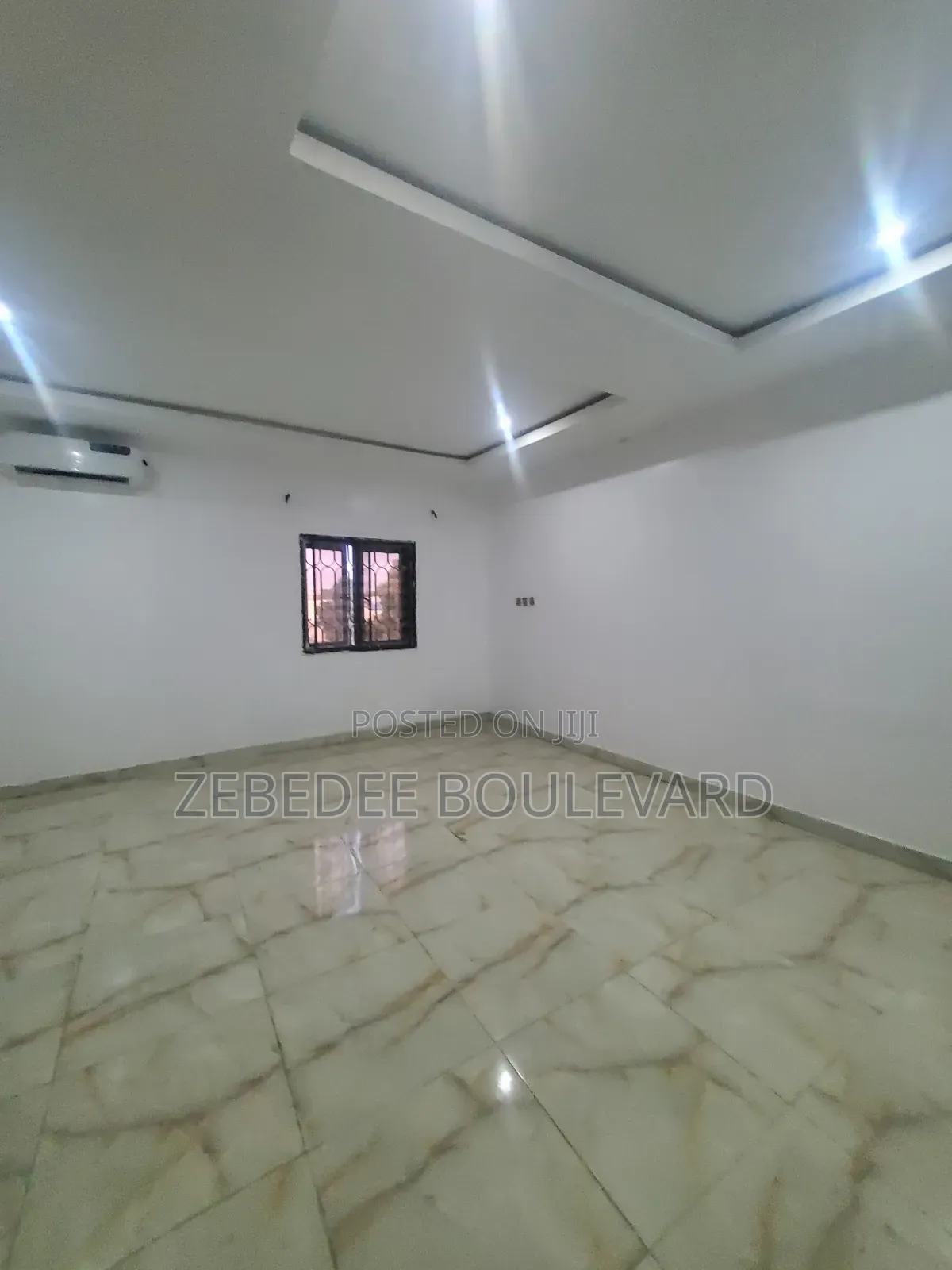 4bdrm Townhouse / Terrace in Gaduwa for rent