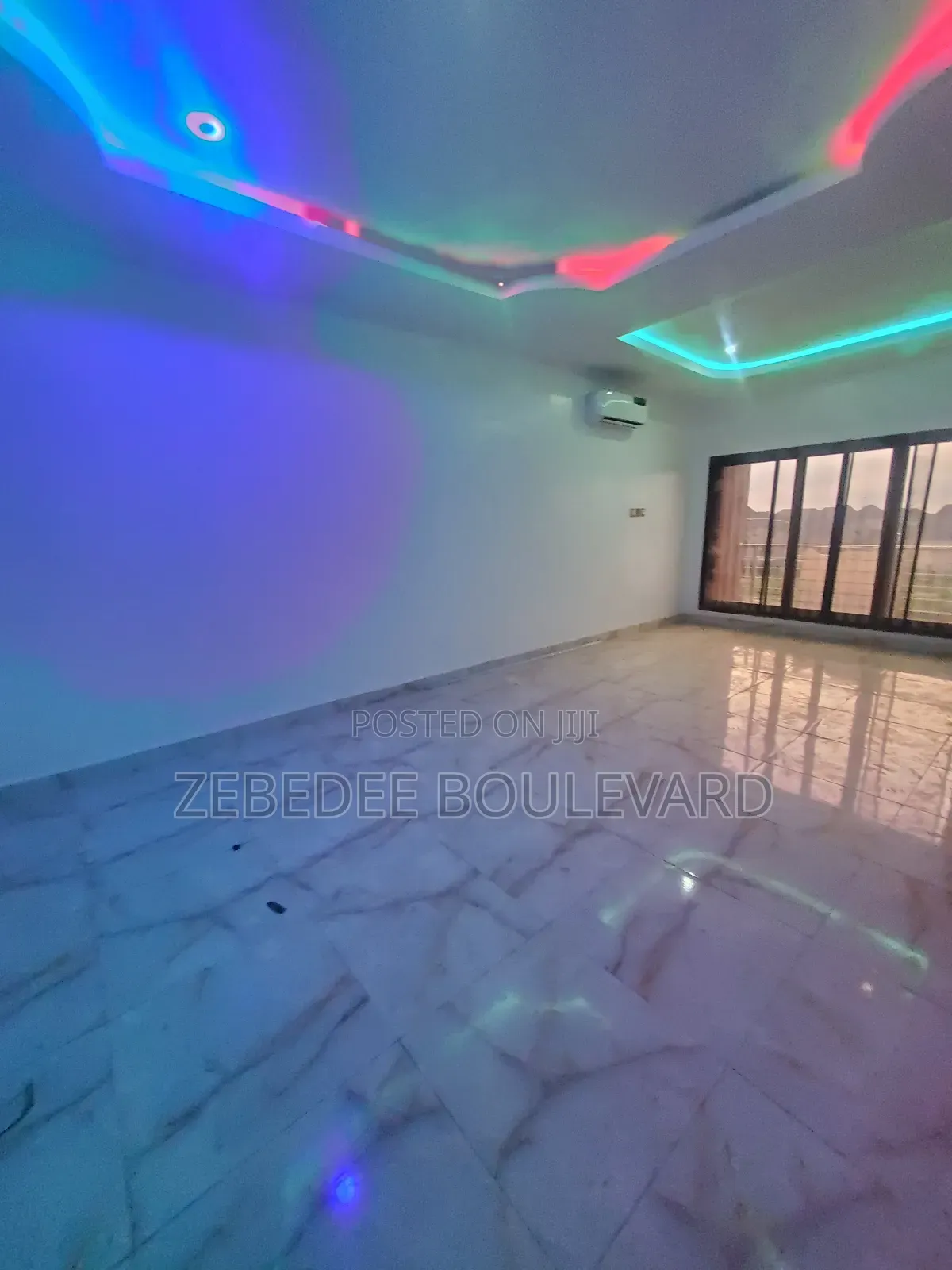 4bdrm Townhouse / Terrace in Gaduwa for rent