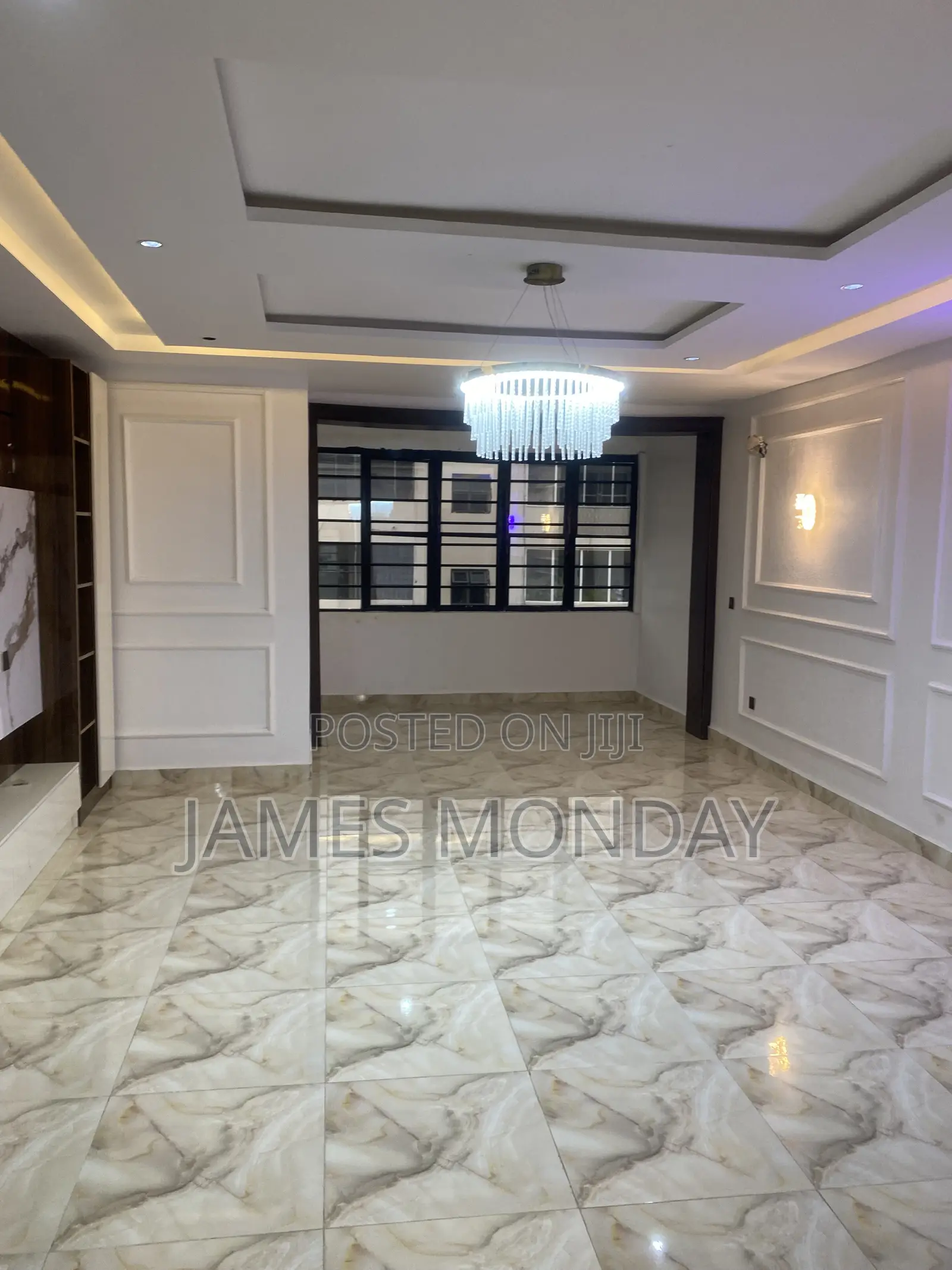 3bdrm Block of Flats in Private Residence, Area 10 for rent