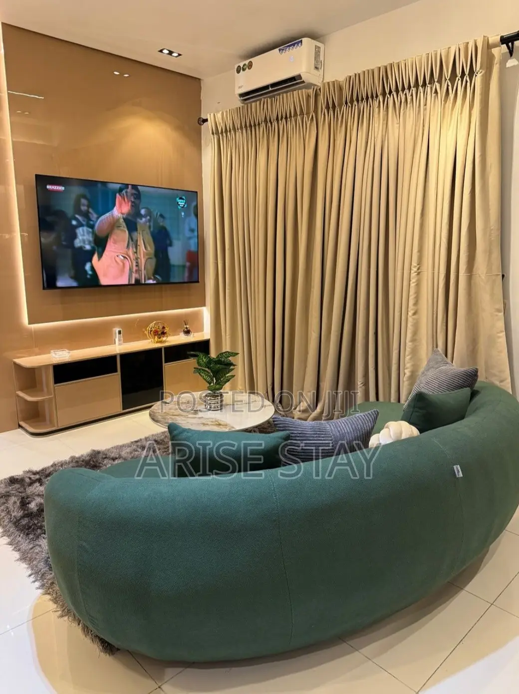 1-Bedroom Shortlet With Private Cinema Pool | Lekki Phase 1