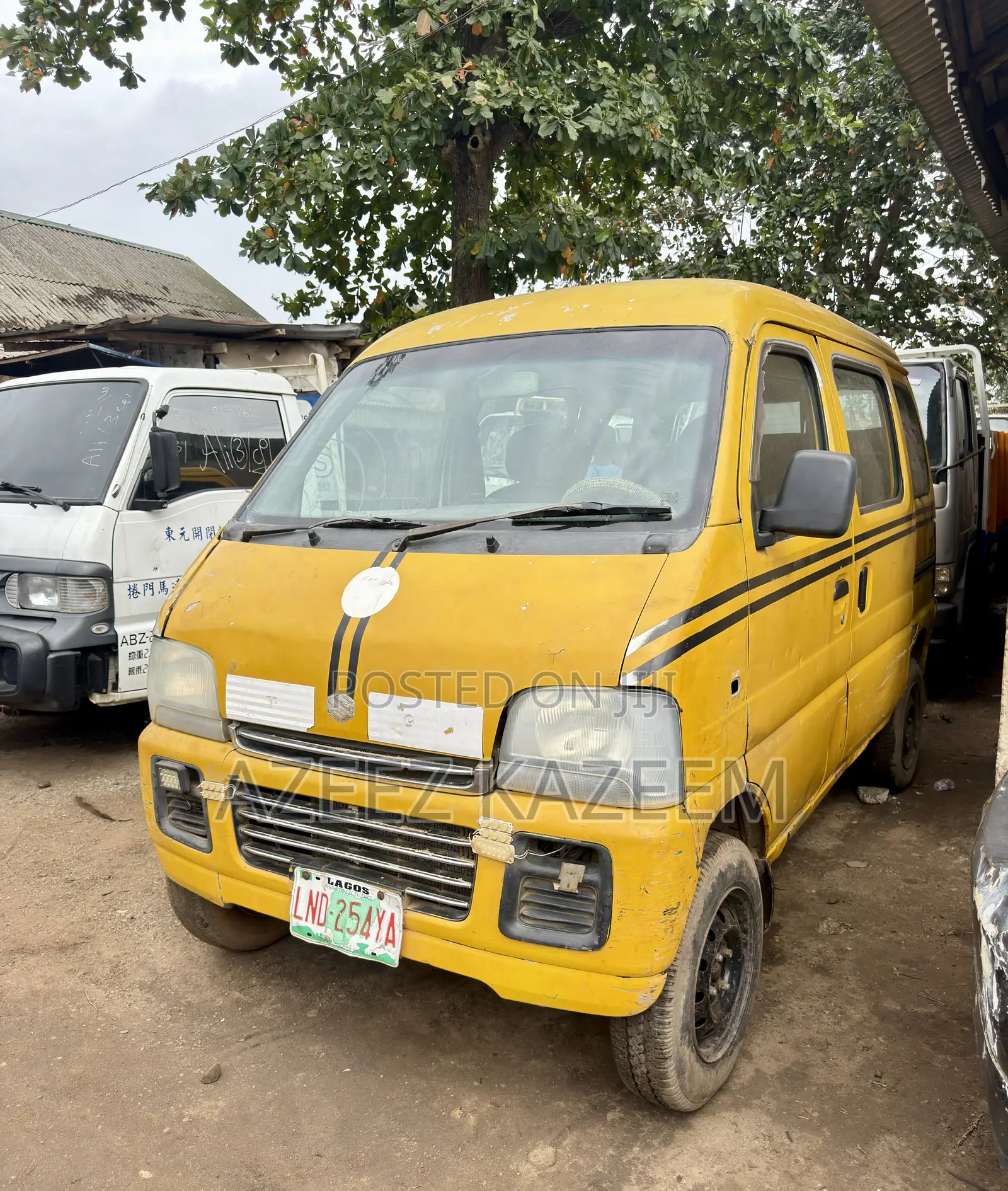 Suzuki APV Minibus 2010 Yellow