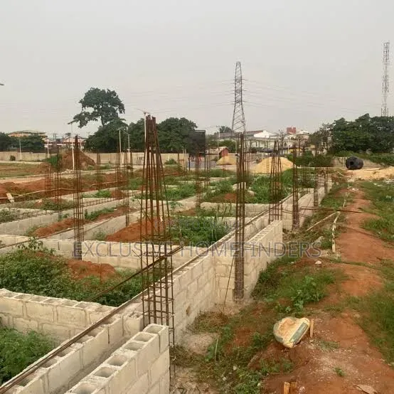 4bdrm Duplex in Adozillion Court, Omole Phase 2 for sale