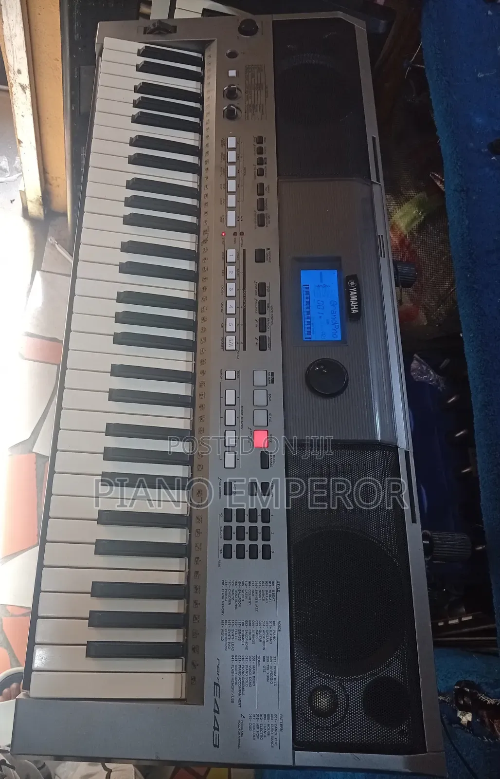 Yamaha PSR-E443 61-Key Keyboard | Excellent Condition