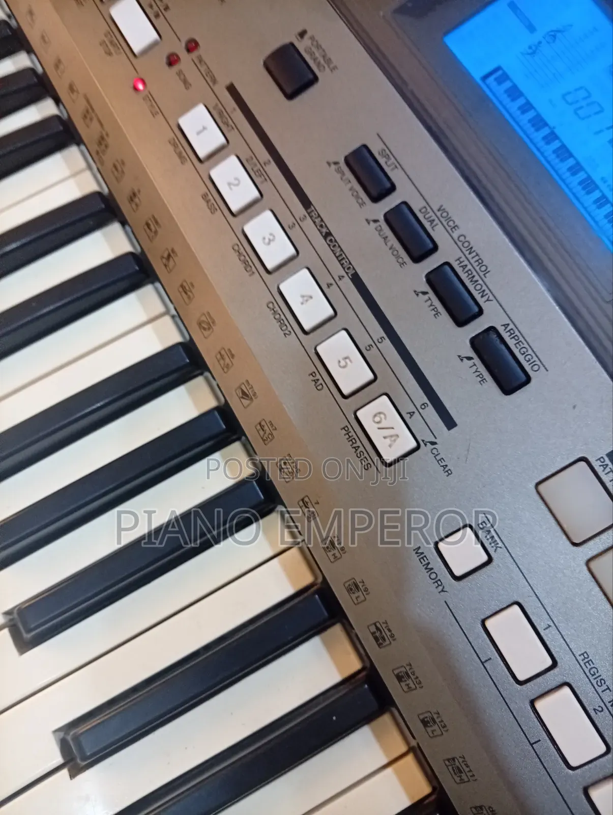 Yamaha PSR-E443 61-Key Keyboard | Excellent Condition