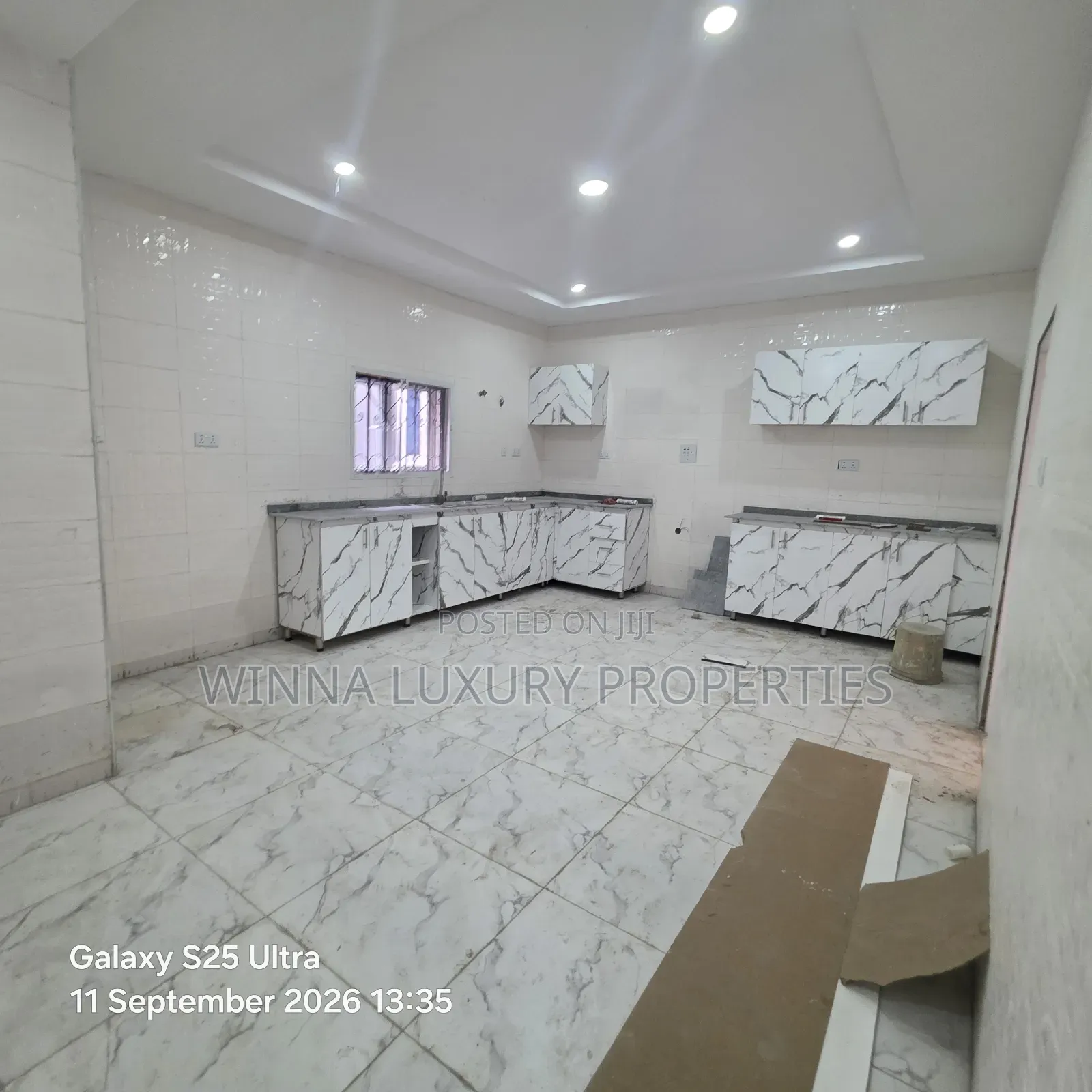 3bdrm Duplex in Directors Estate, Lugbe District for rent