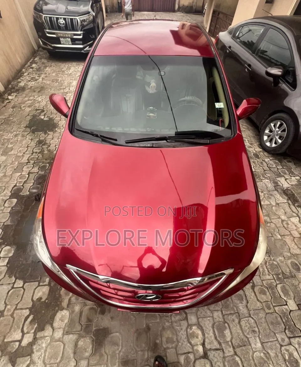 Hyundai Sonata 2013 Red