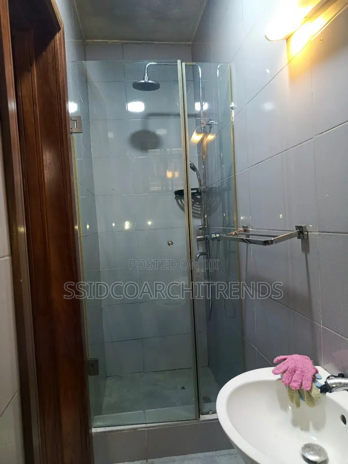 1bdrm Apartment in Lekki Phase 1, Ikate for rent