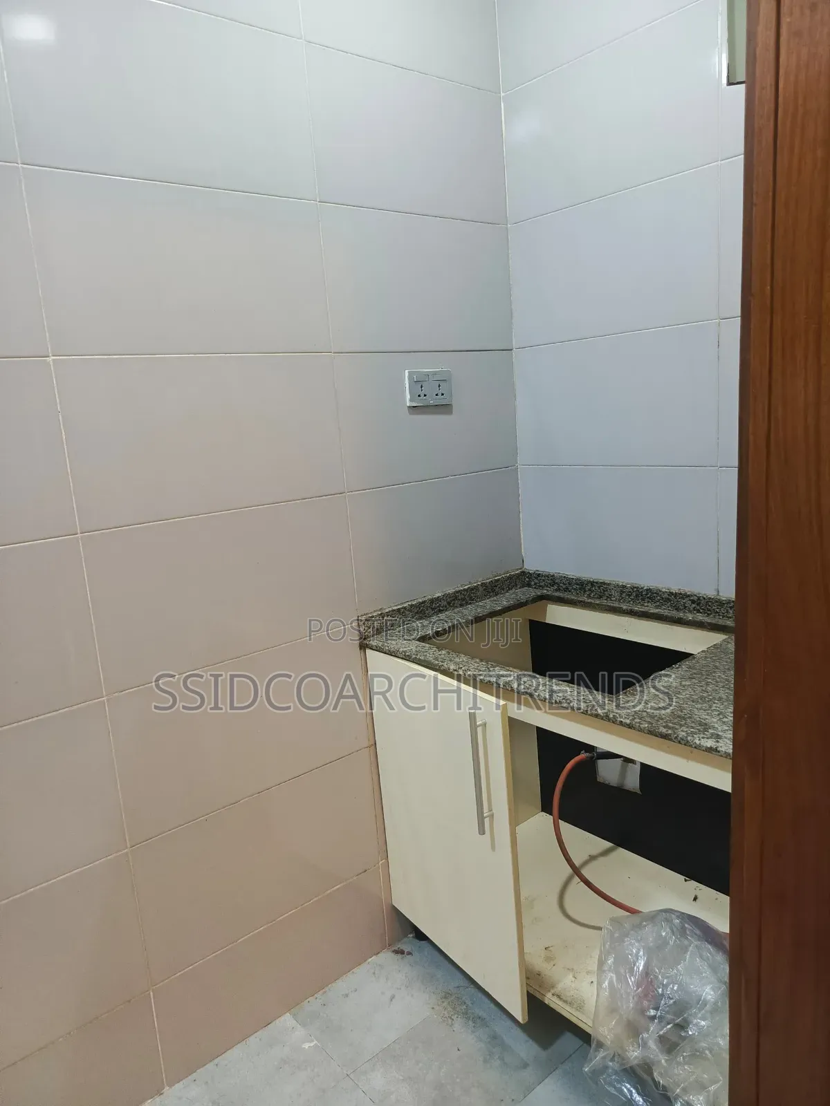 1bdrm Apartment in Lekki Phase 1, Ikate for rent