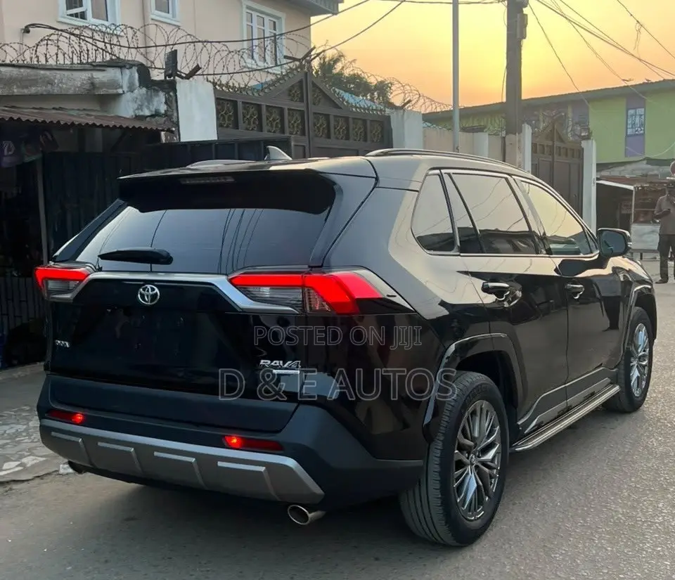 Toyota RAV4 Limited 2025 Black