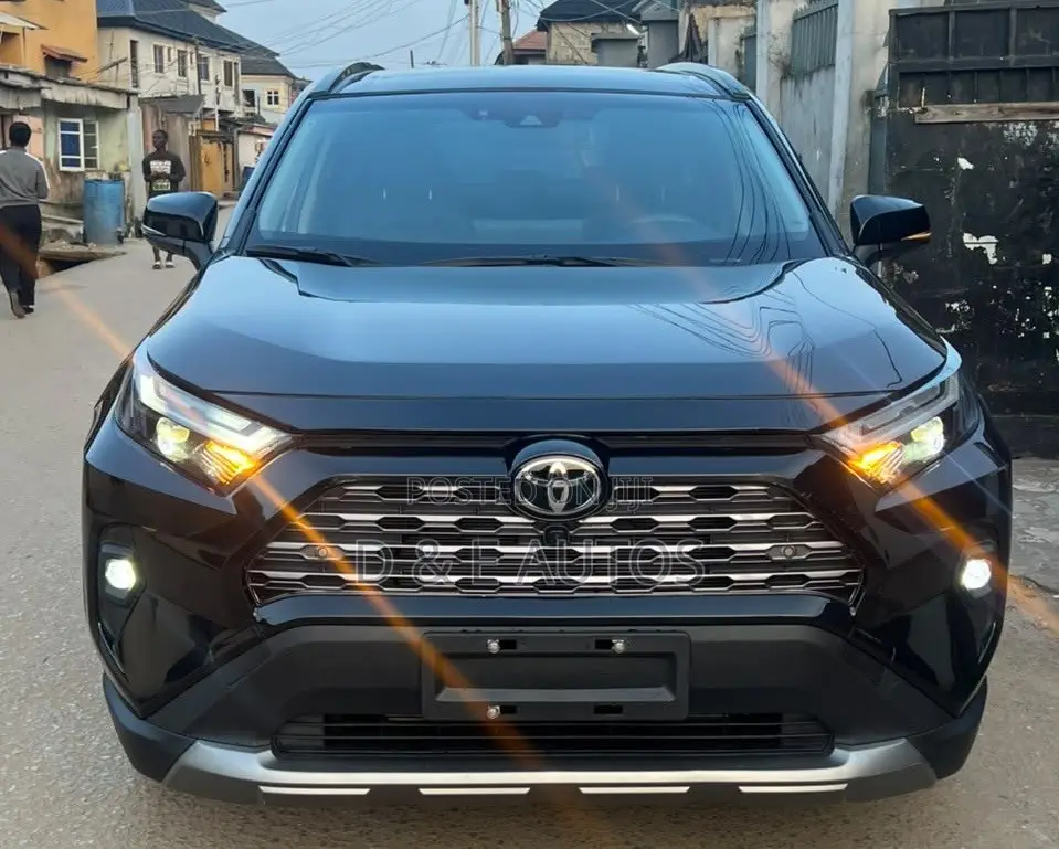 Toyota RAV4 Limited 2025 Black
