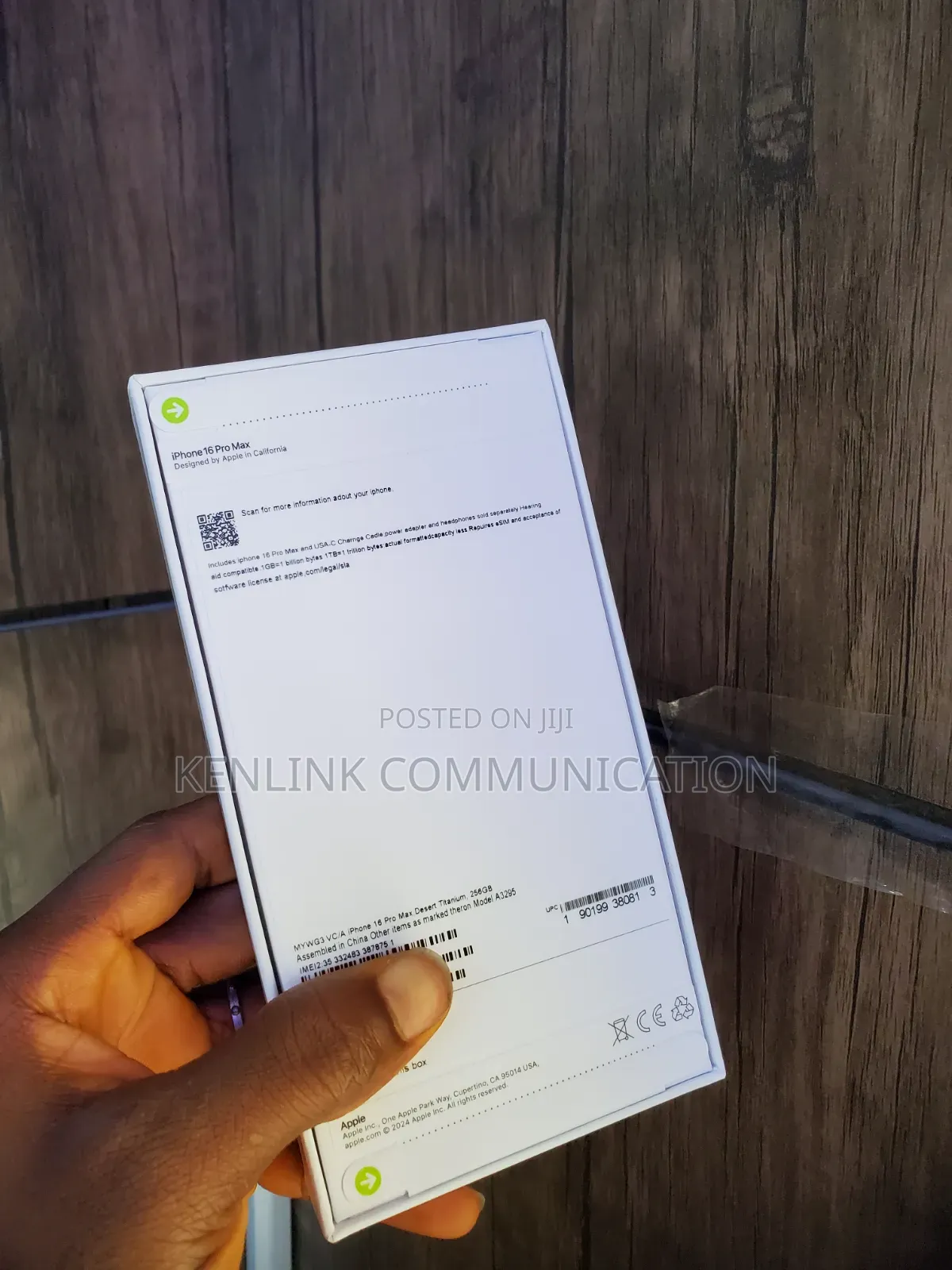 New Apple iPhone 16 Pro Max 256 GB Gold