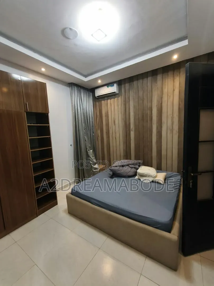 Furnished 3bdrm Apartment in Ikeja Gra for rent
