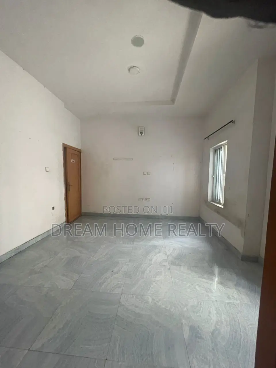 Studio Apartment in Chevy View Estate, Chevron for rent