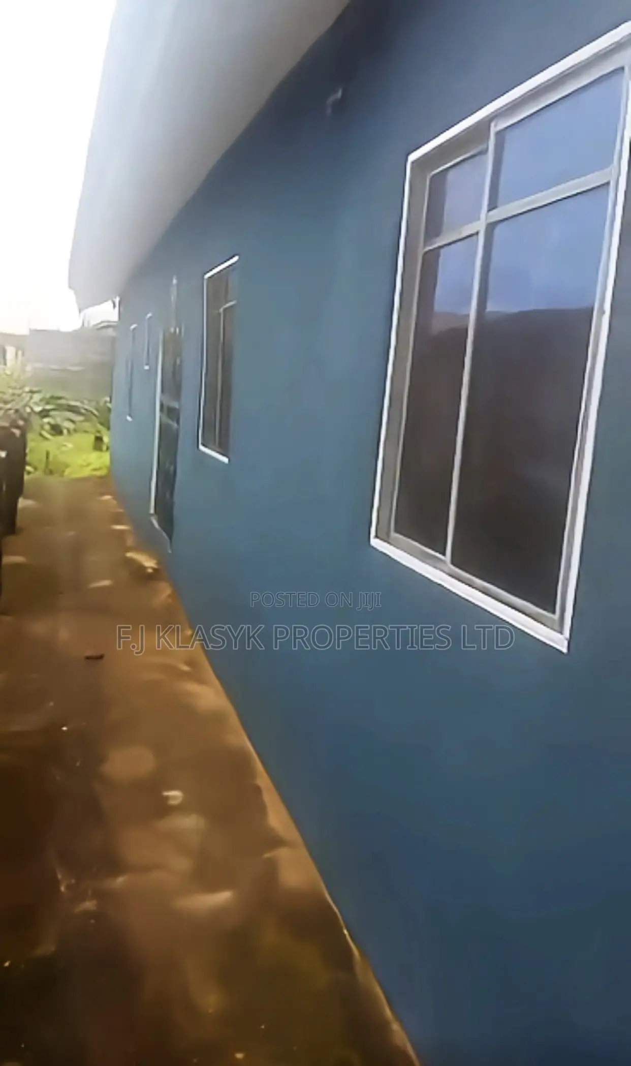 4bdrm Apartment in Benin City for sale