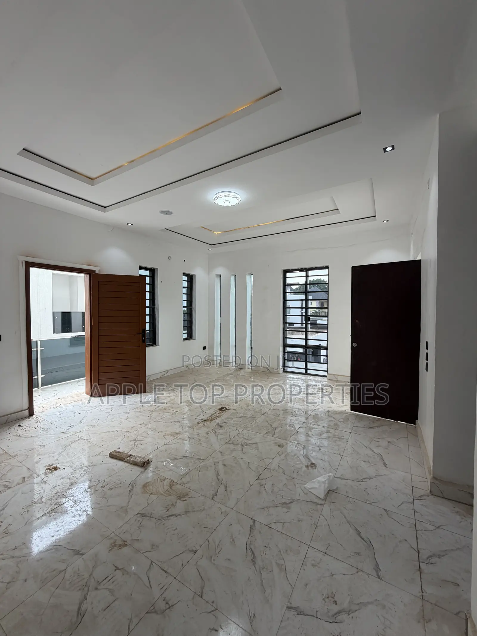 5bdrm Duplex in Independence Layout, Enugu for sale