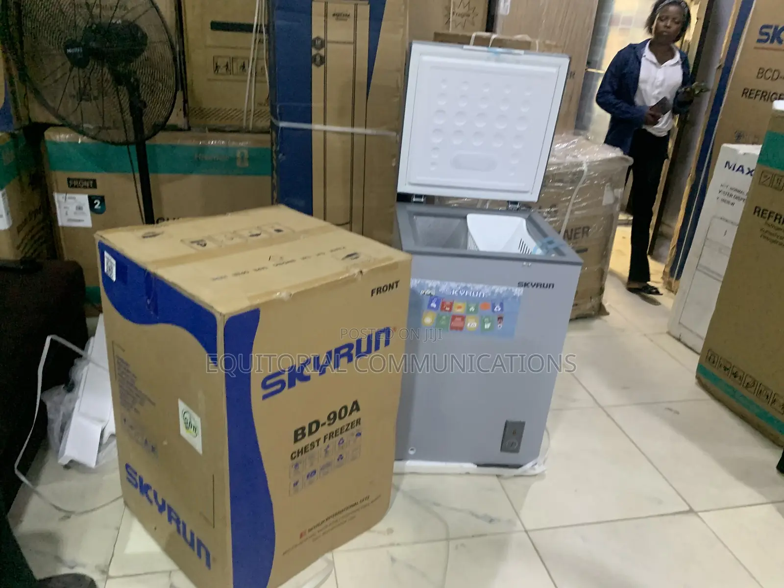Skyrun 90L Chest Freezer for Food Storage