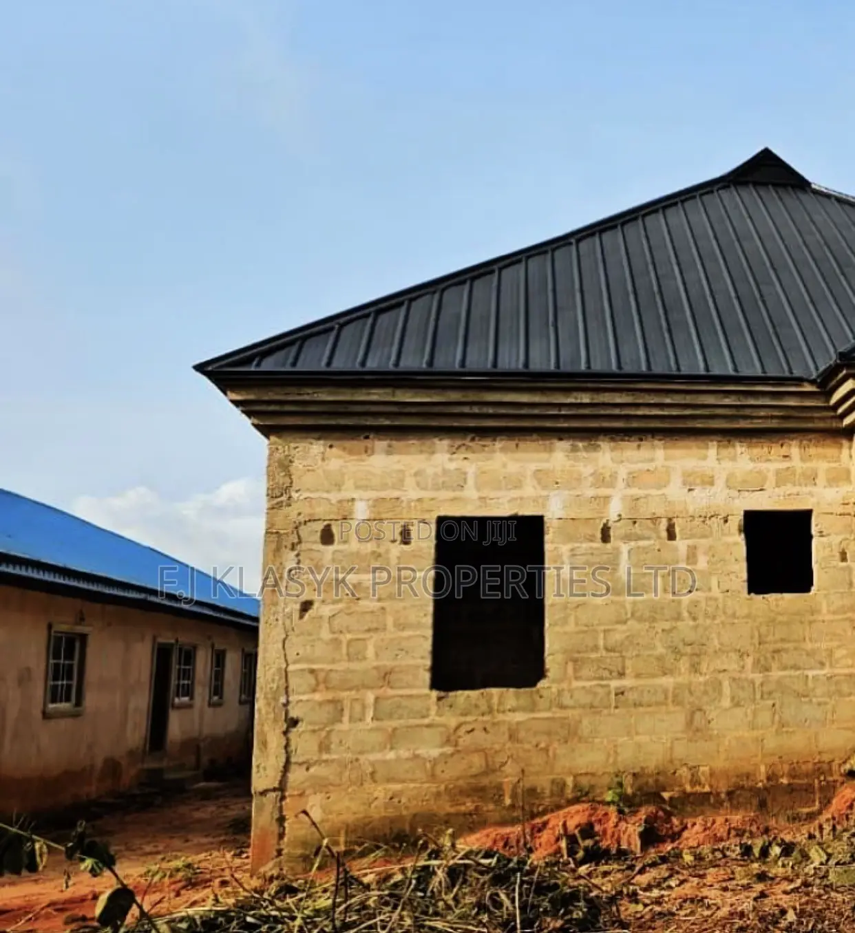 2bdrm Block of Flats in Benin City for sale