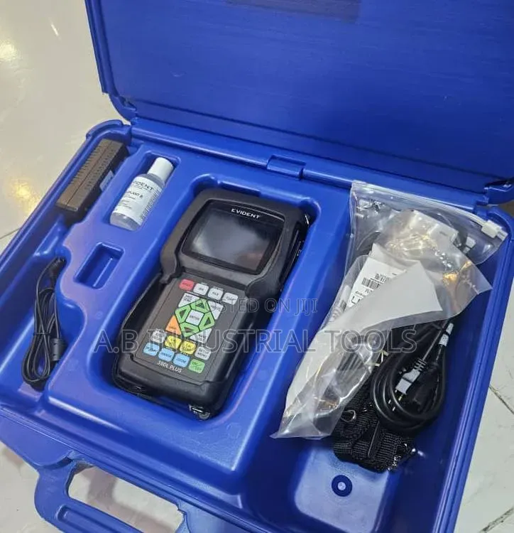 38DL PLUS Ultrasonic Thickness Gauge