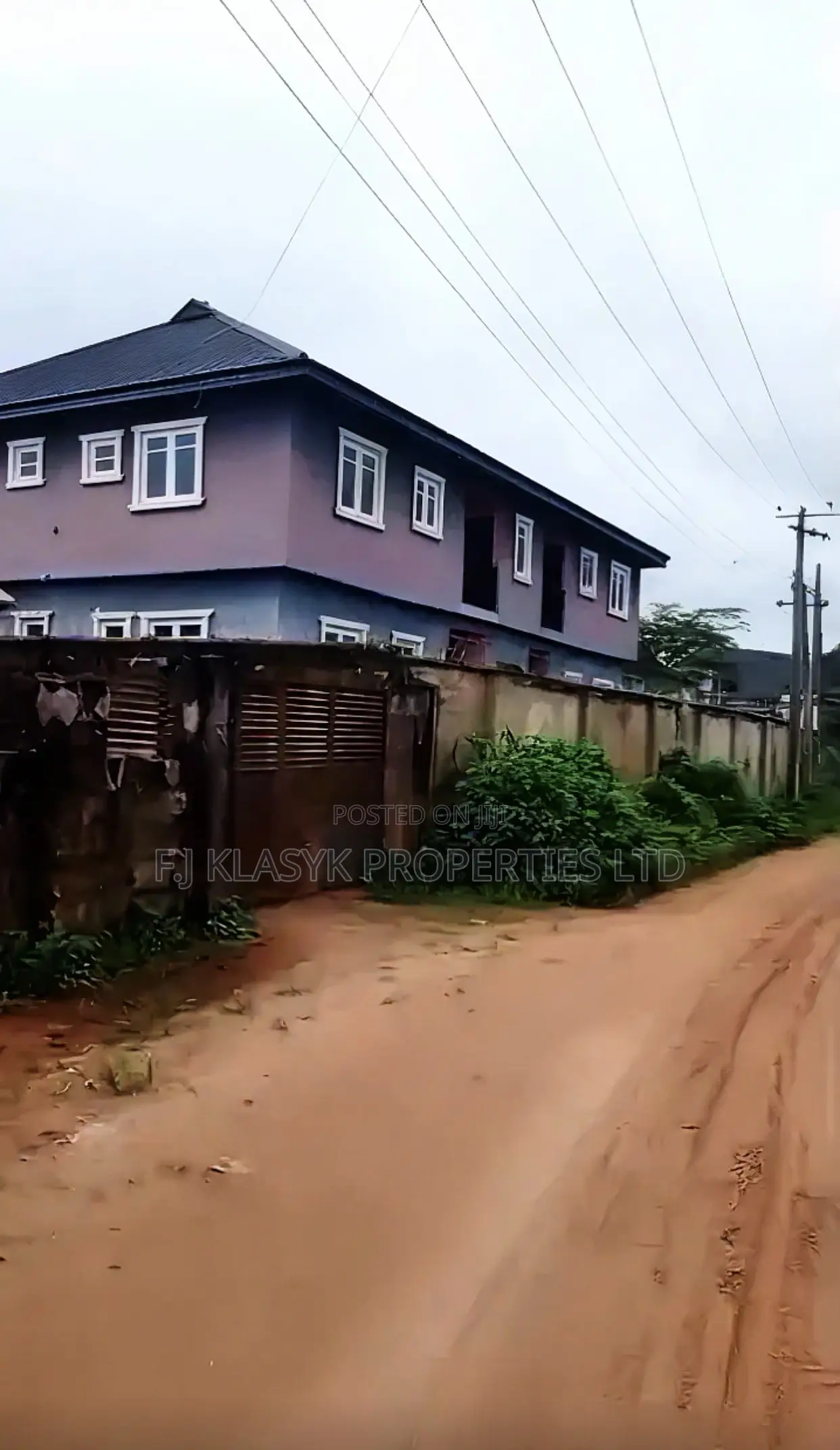 4bdrm Block of Flats in Benin City for sale