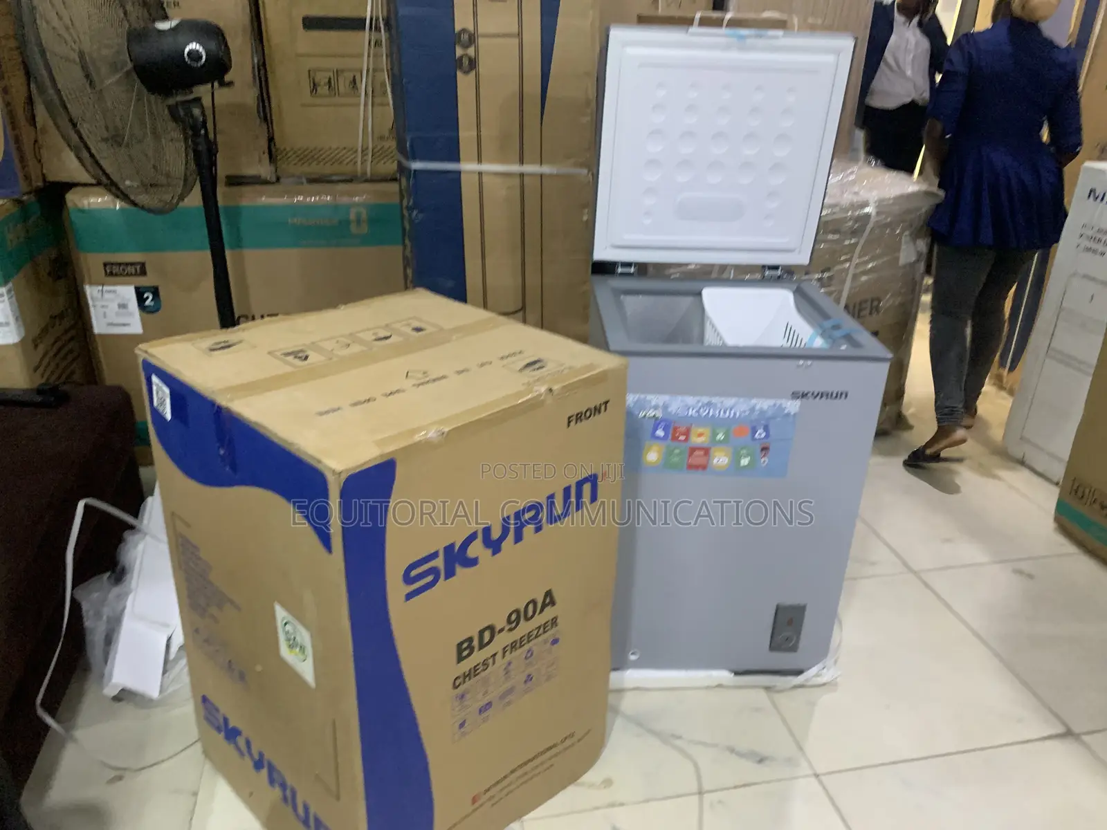 Skyrun 90L Chest Freezer for Frozen Goods
