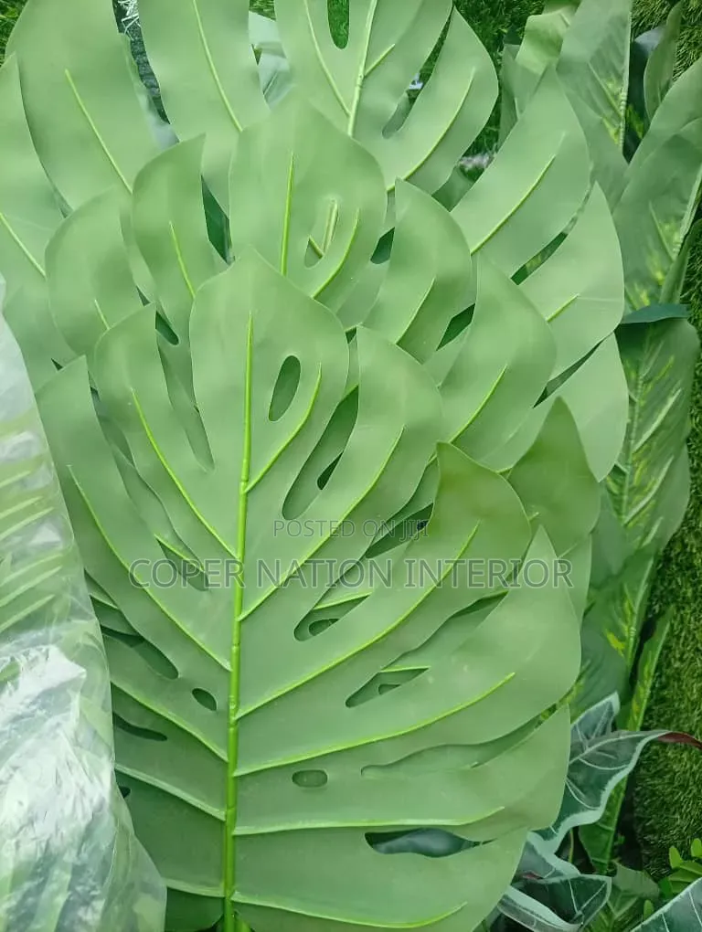 High Quality Authentic Artificial Flower
