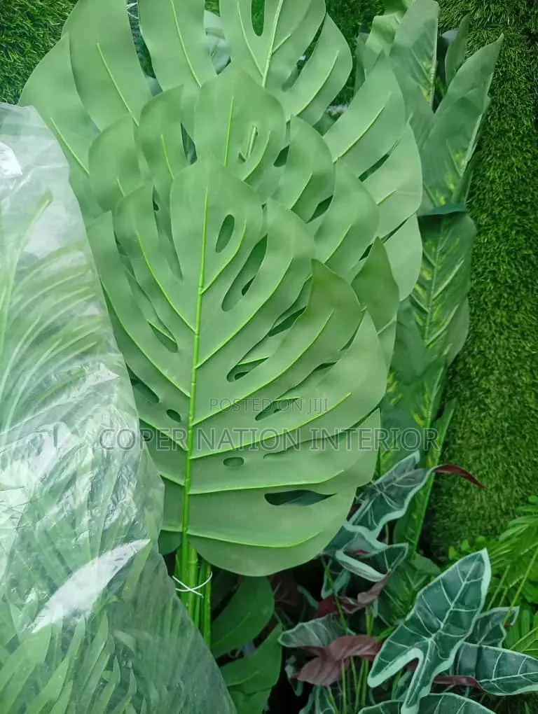 High Quality Authentic Artificial Flower