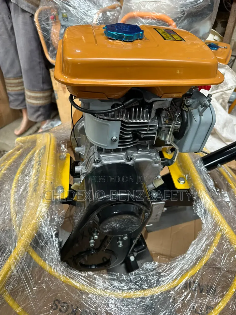 14" Gasoline Power Trowel