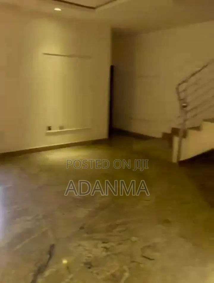 3bdrm Duplex in Jahi, Jabi for sale
