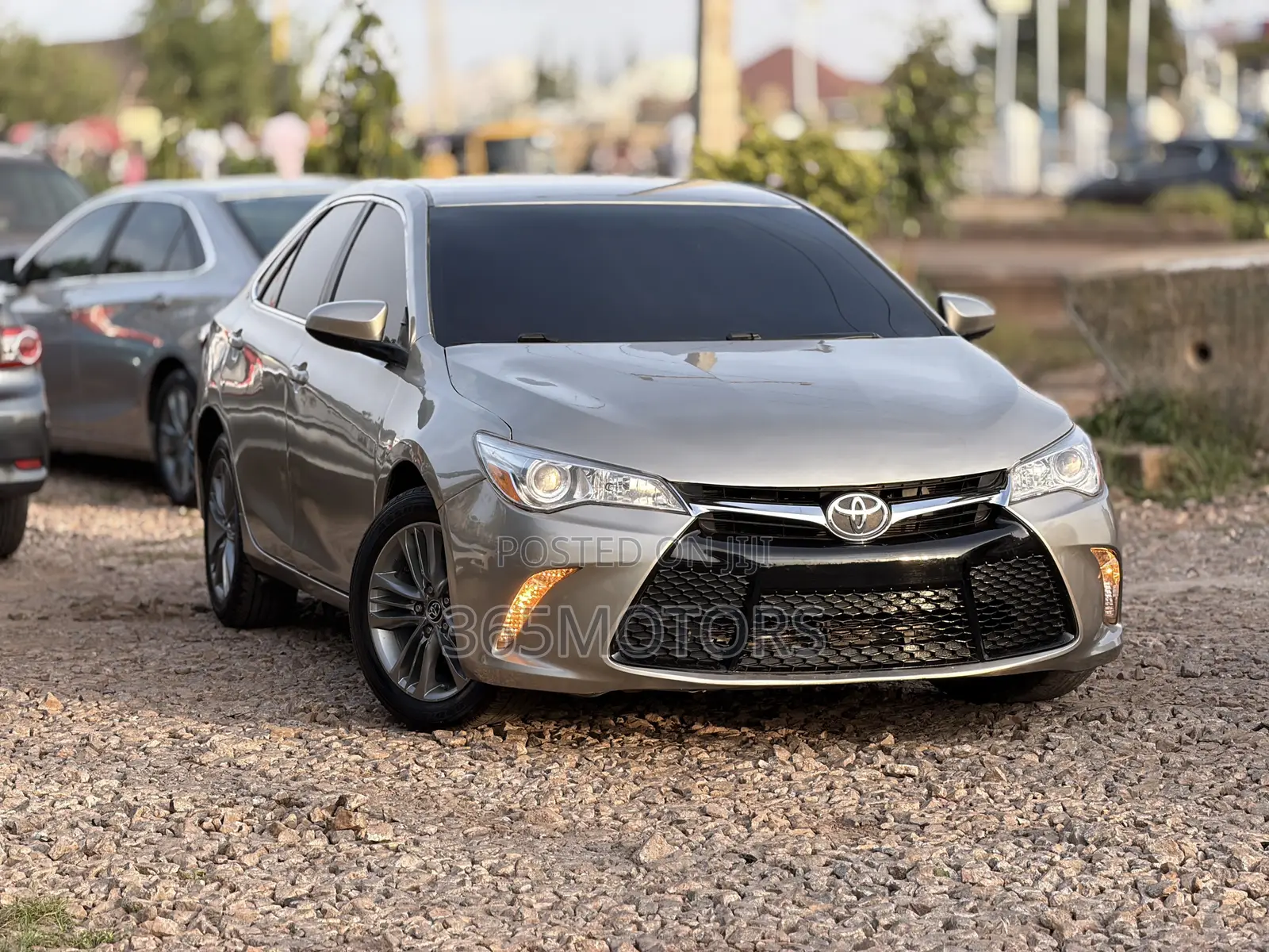 Toyota Camry 2015 Gold