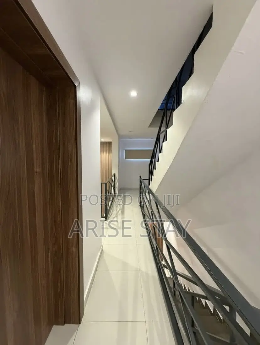 1-Bedroom Apartment in Lekki Phase 1 With Ps5 Smart Features