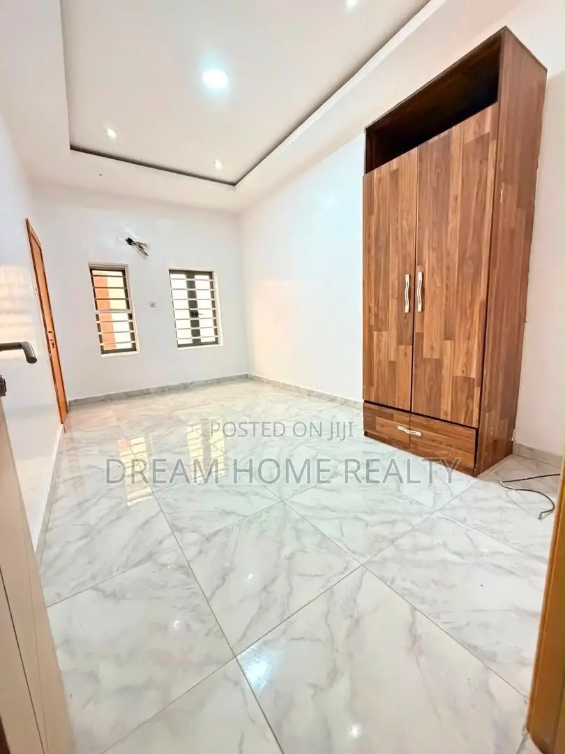 Studio Apartment in Ikota for rent