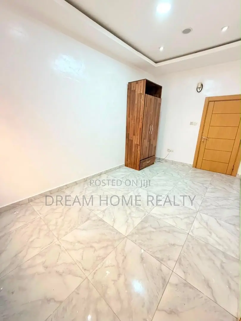 Studio Apartment in Ikota for rent