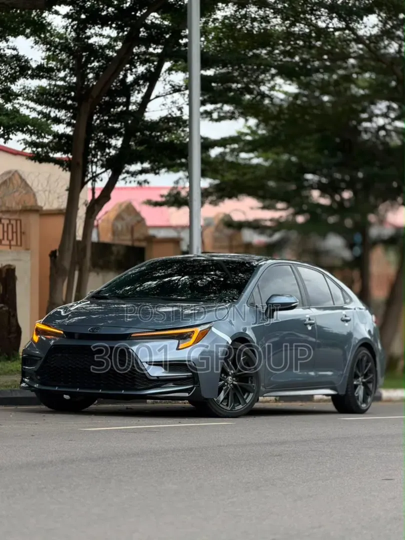 Toyota Corolla 2023 Gray
