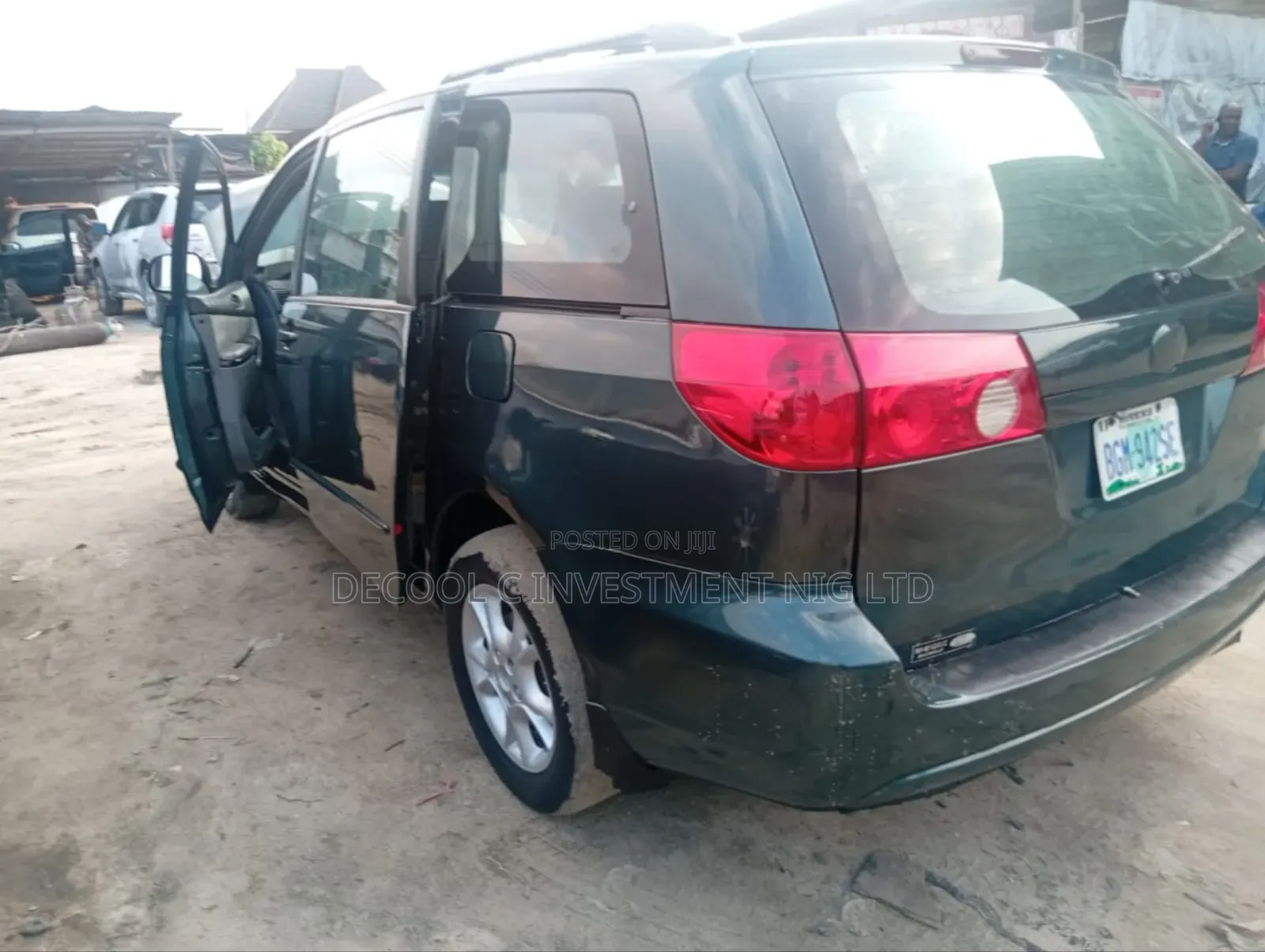 Toyota Sienna LE FWD 2006 Green