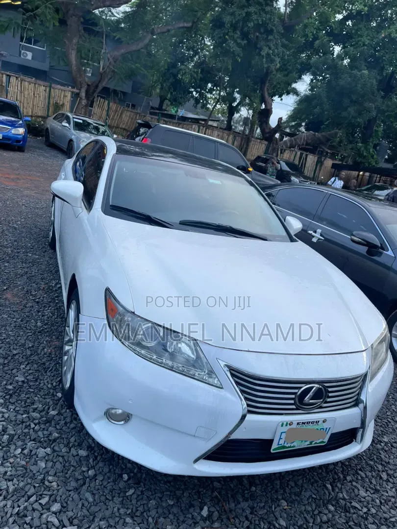 Lexus ES 350 FWD 2013 White