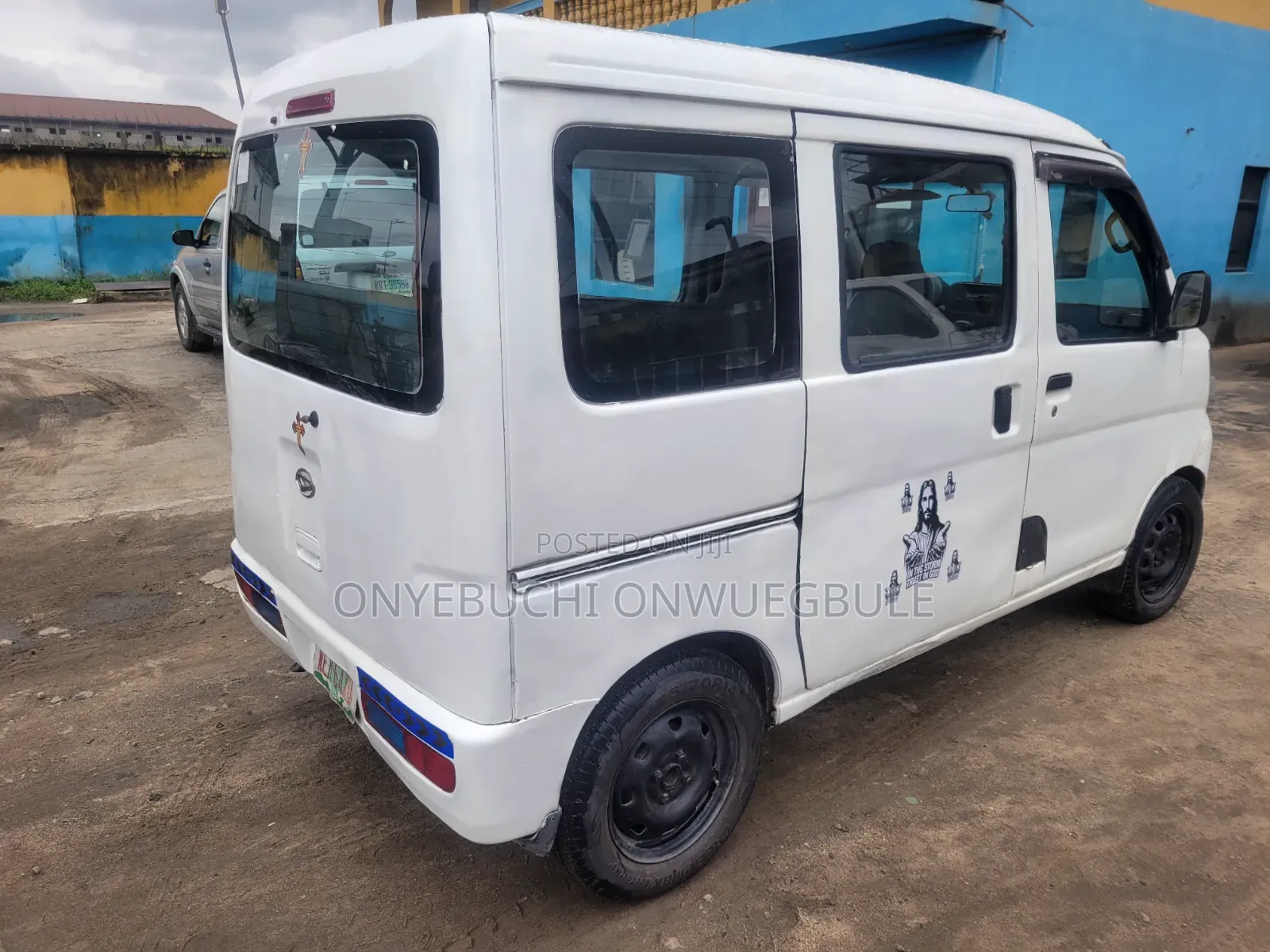Daihatsu Hijet 2004 White