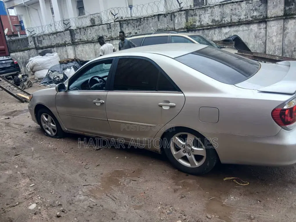 Toyota Camry SE 4dr Sedan (2.4L 4cyl 5A) 2006 Silver
