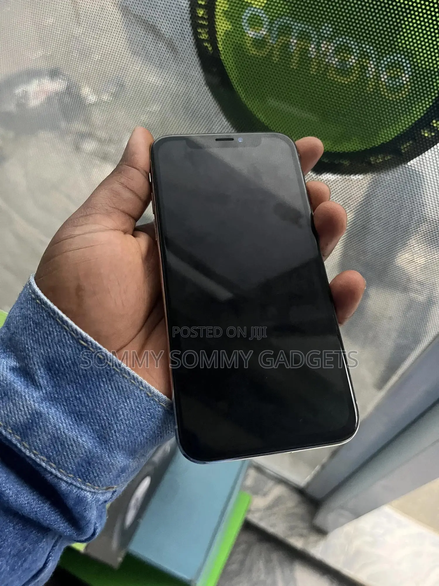Apple iPhone X 64 GB White