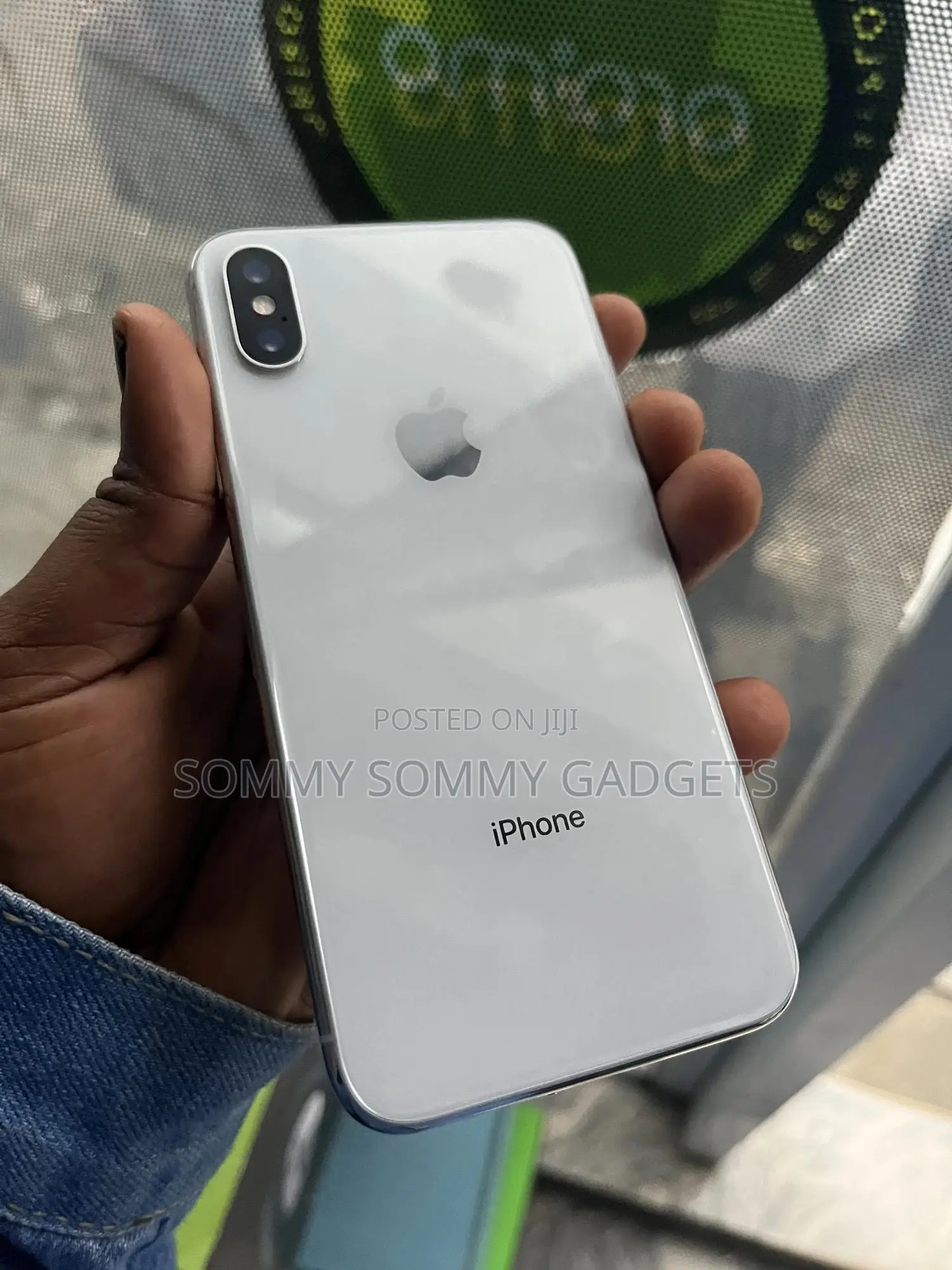 Apple iPhone X 64 GB White