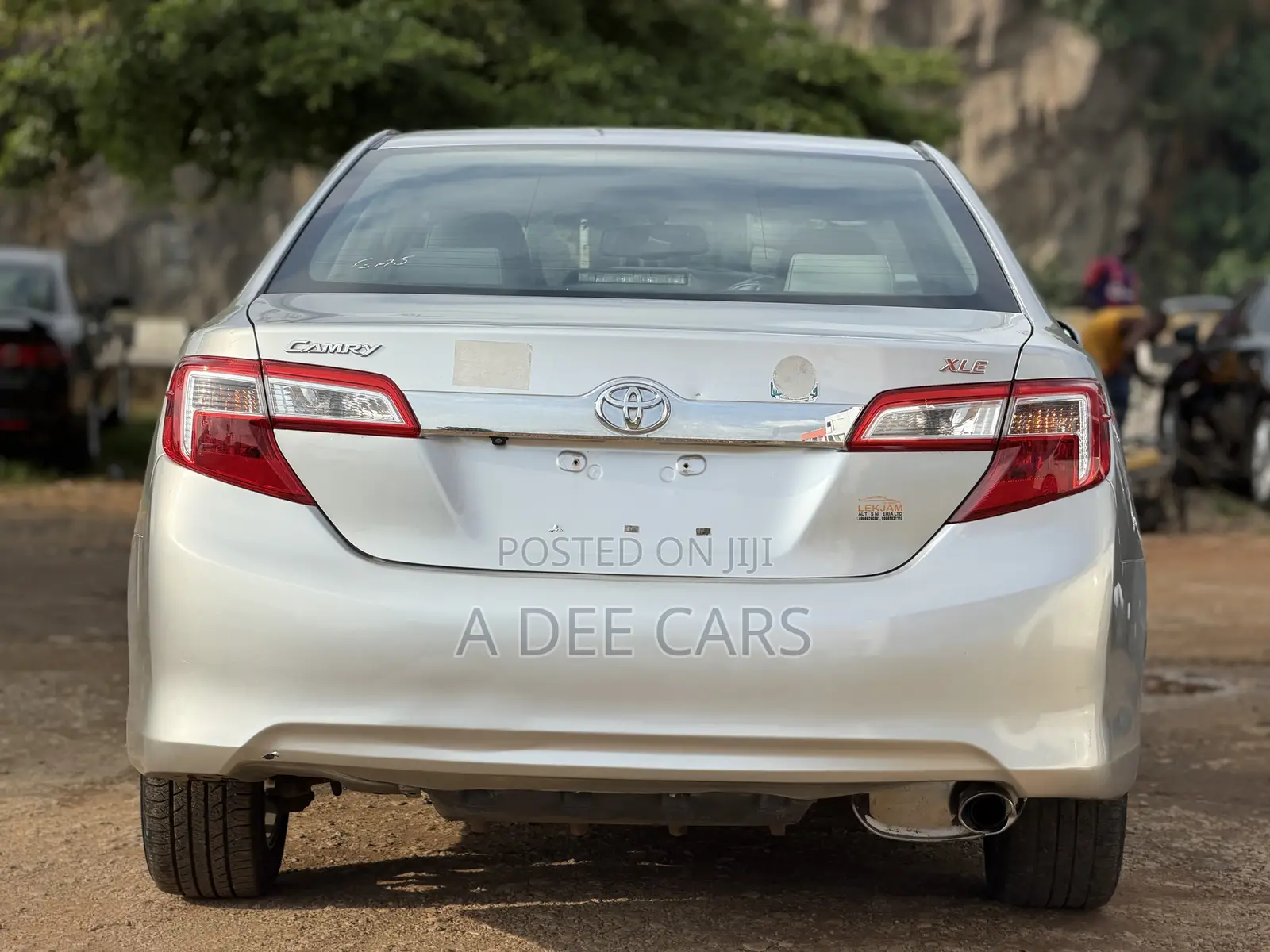 Toyota Camry XLE 4dr Sedan (2.5L 4cyl 6A) 2013 Silver